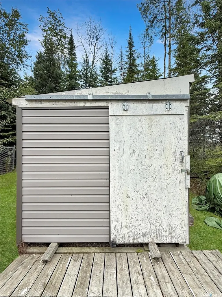 28 Andrews Avenue Candle Lake SK S0J 3E0