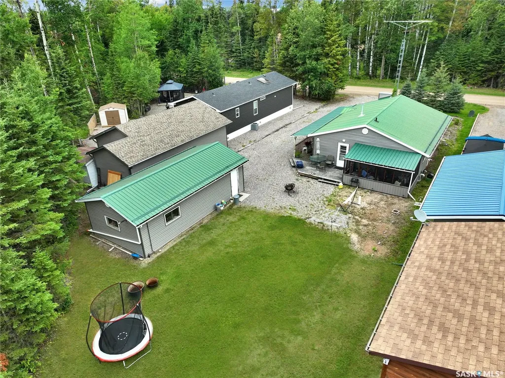 28 Andrews Avenue Candle Lake SK S0J 3E0