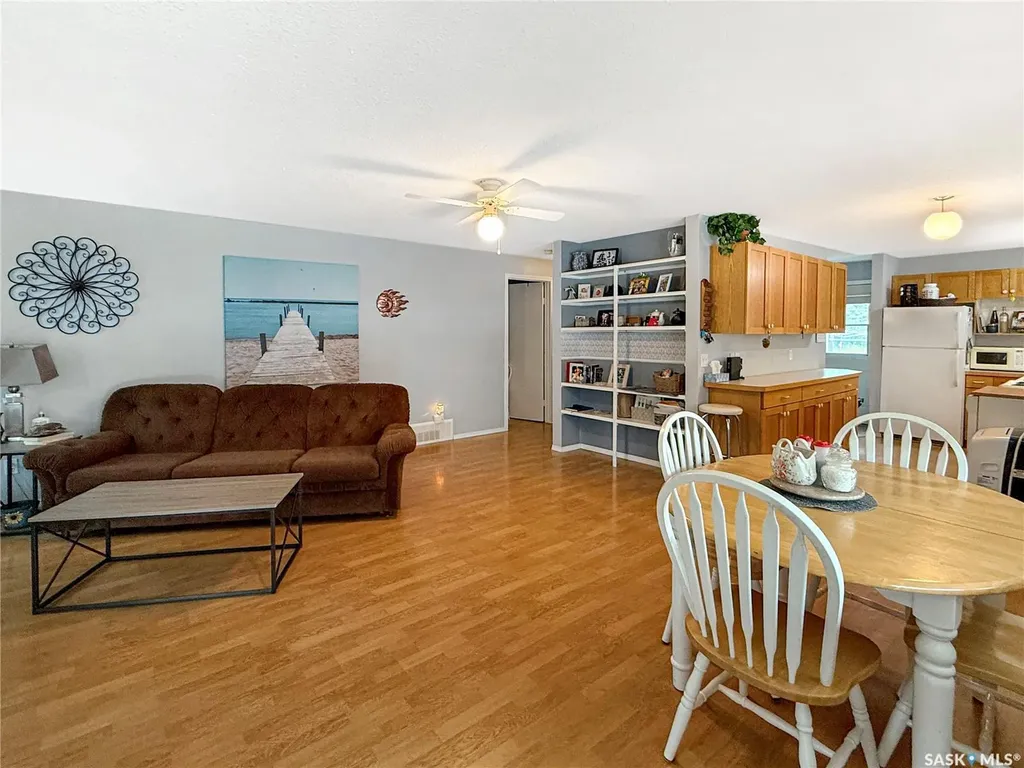 28 Andrews Avenue Candle Lake SK S0J 3E0