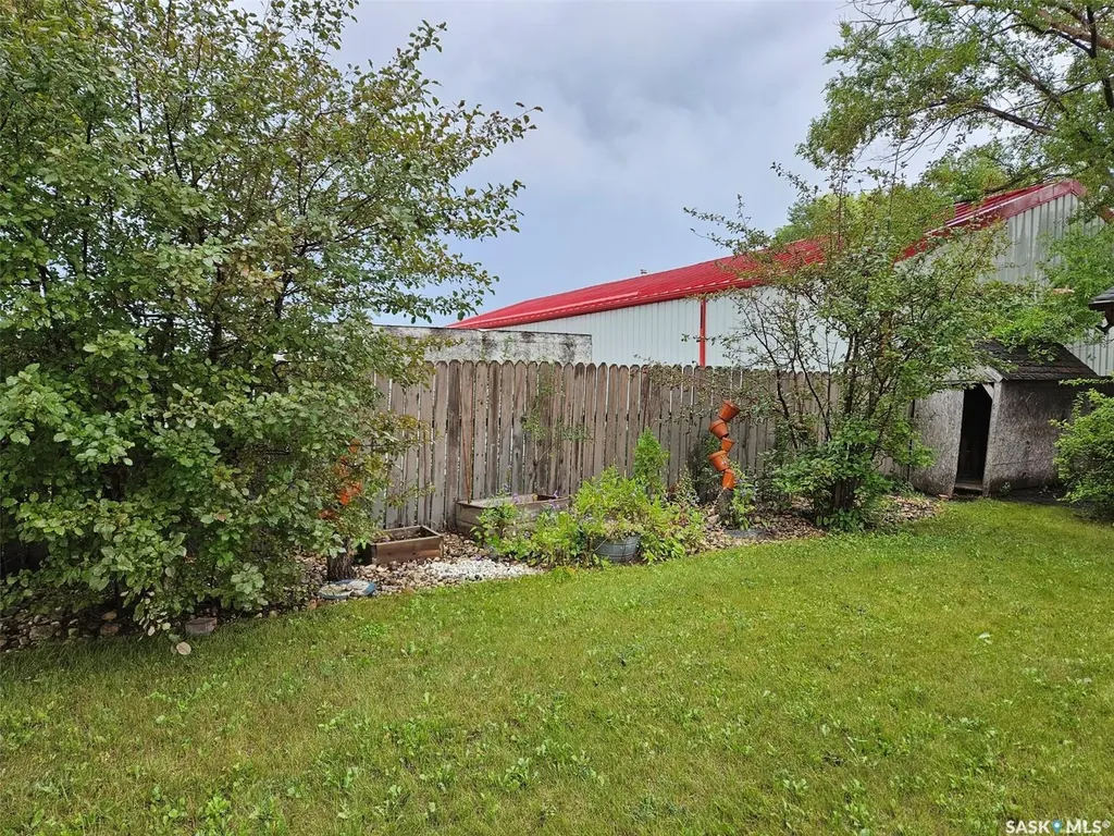 218 7th Street W Carlyle SK S0C 0R0