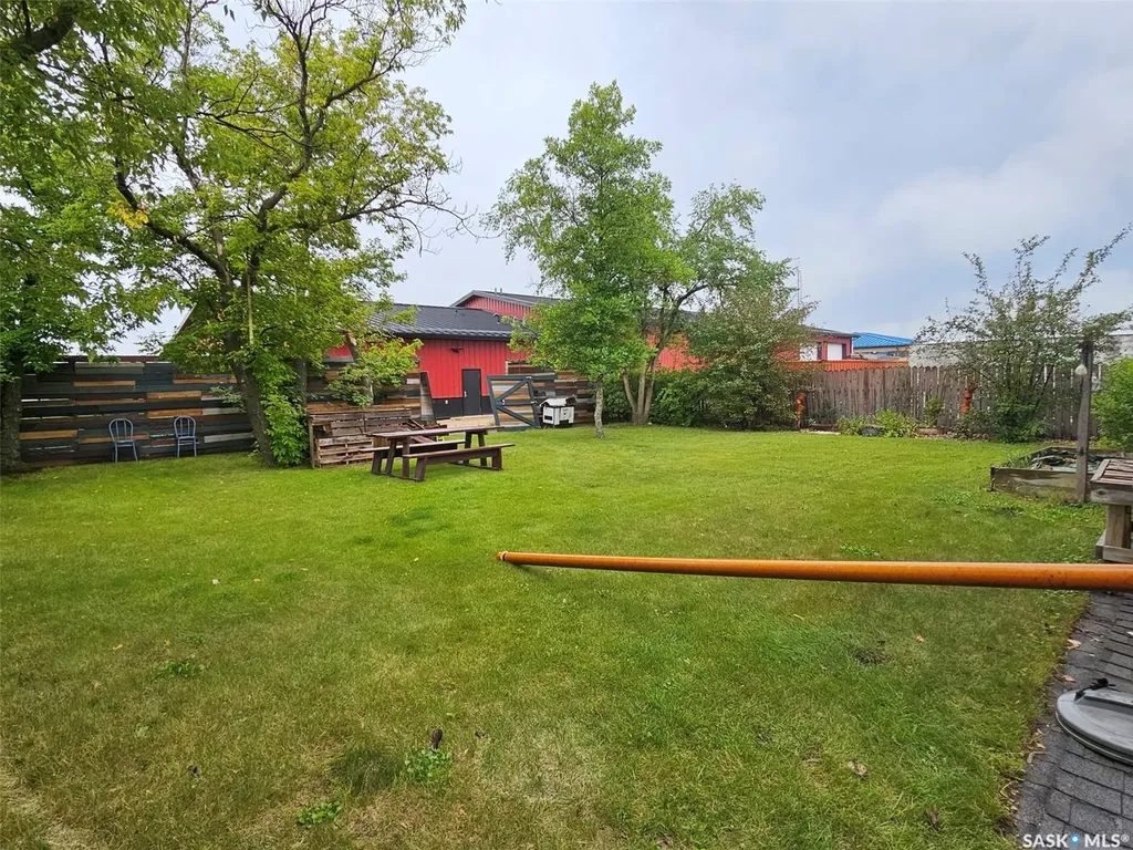 218 7th Street W Carlyle SK S0C 0R0