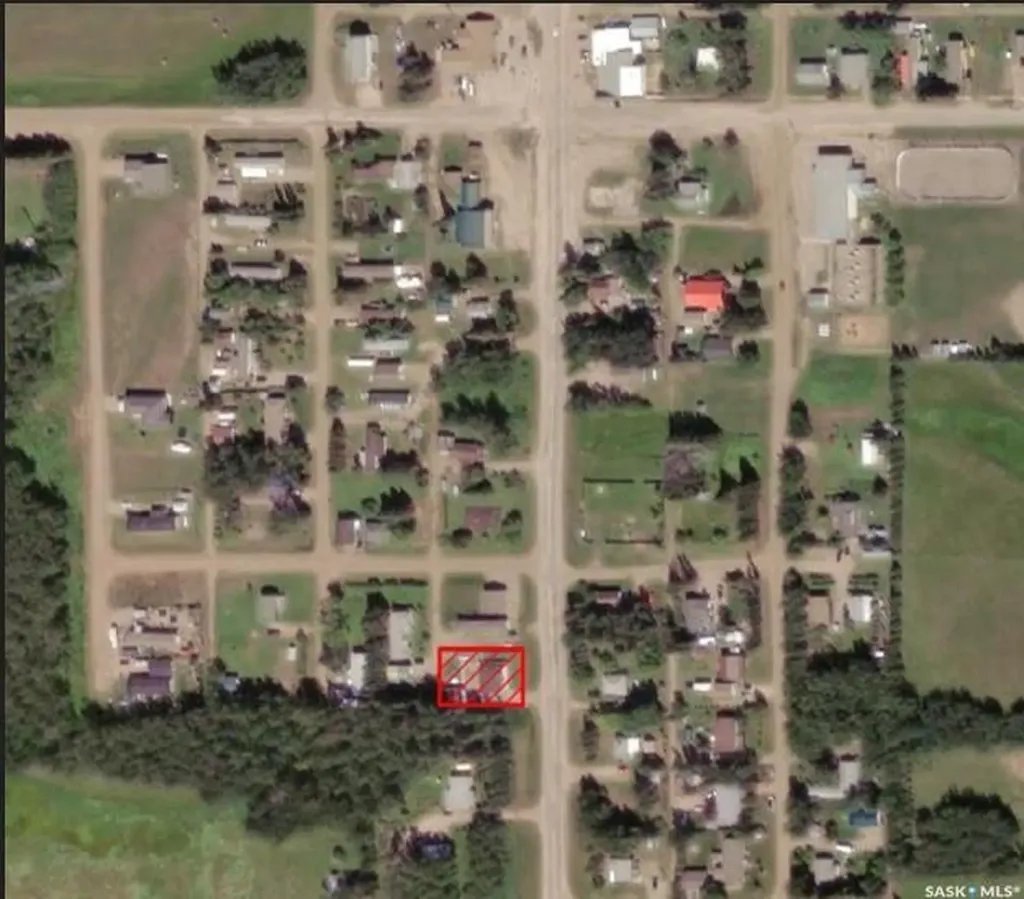 204 1st Avenue S Dorintosh SK S0M 0T0