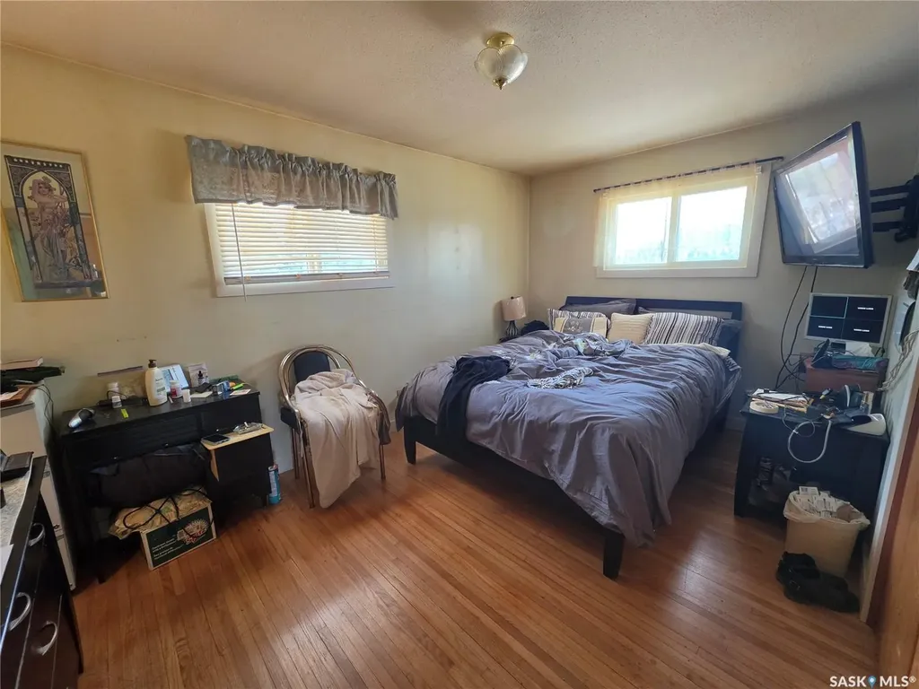 204 1st Avenue S Dorintosh SK S0M 0T0