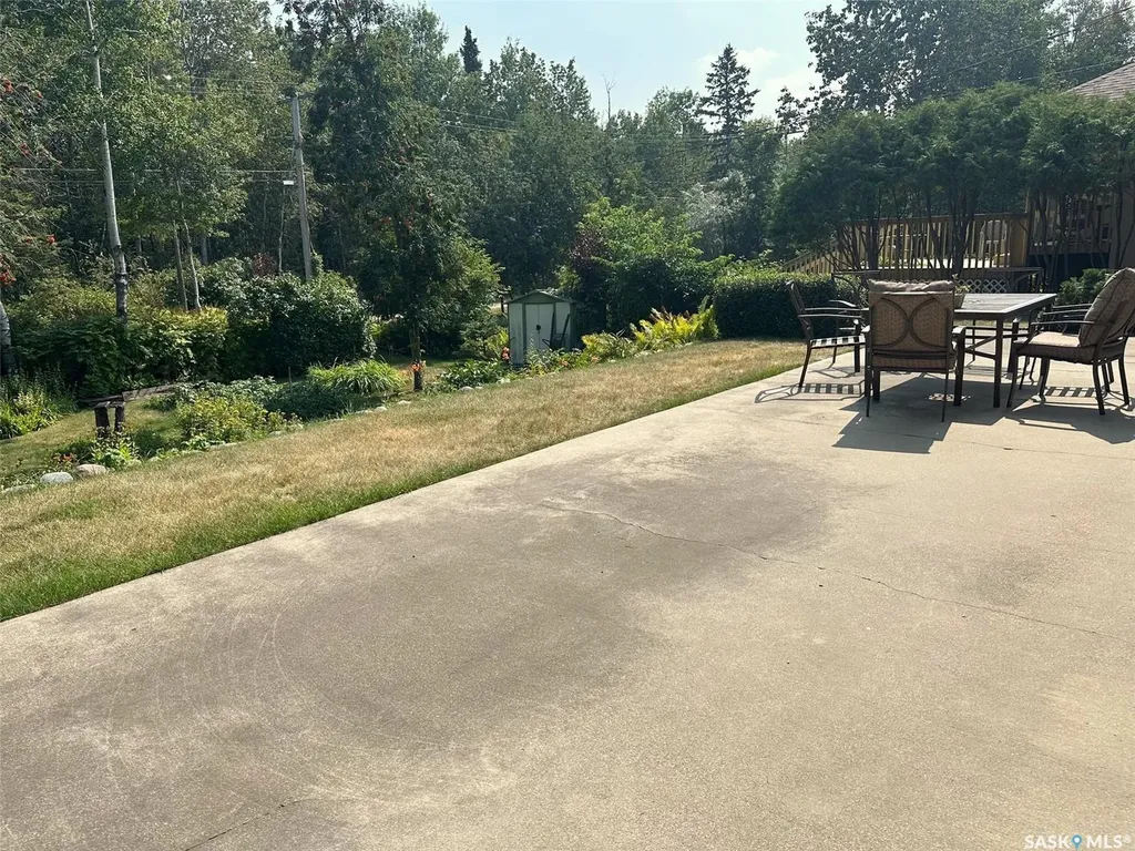 706 Donald Street Hudson Bay SK S0E 0Y0