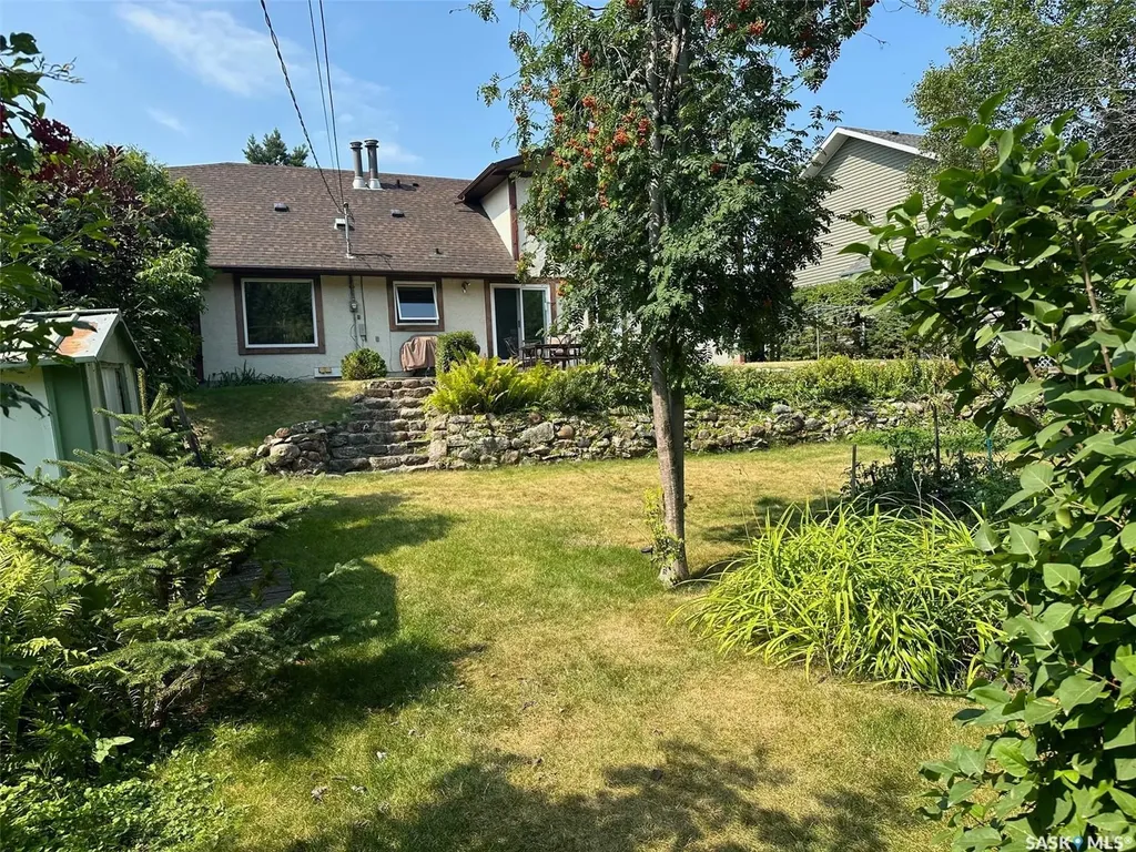 706 Donald Street Hudson Bay SK S0E 0Y0