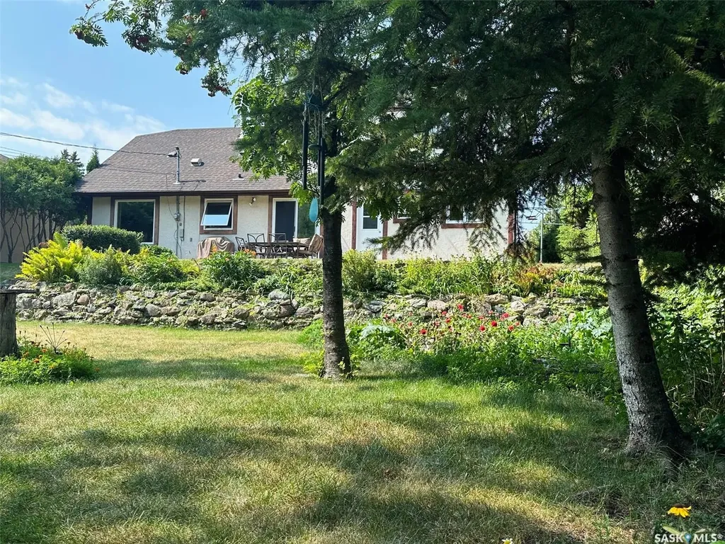 706 Donald Street Hudson Bay SK S0E 0Y0