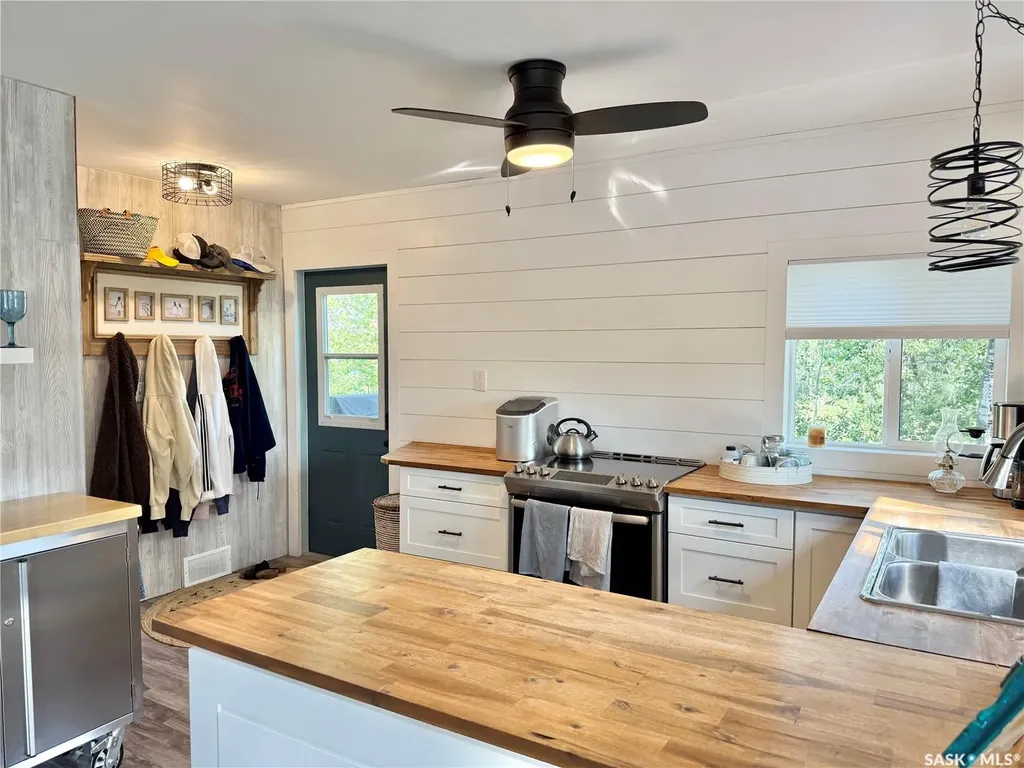 100 Misty Bay Drive Big Shell SK S0J 2G0