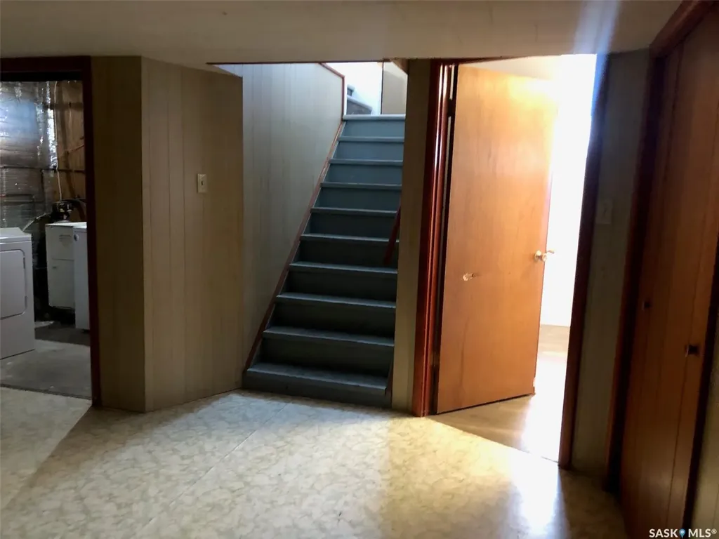 303 Fourth Avenue E Canora SK S0A 0L0