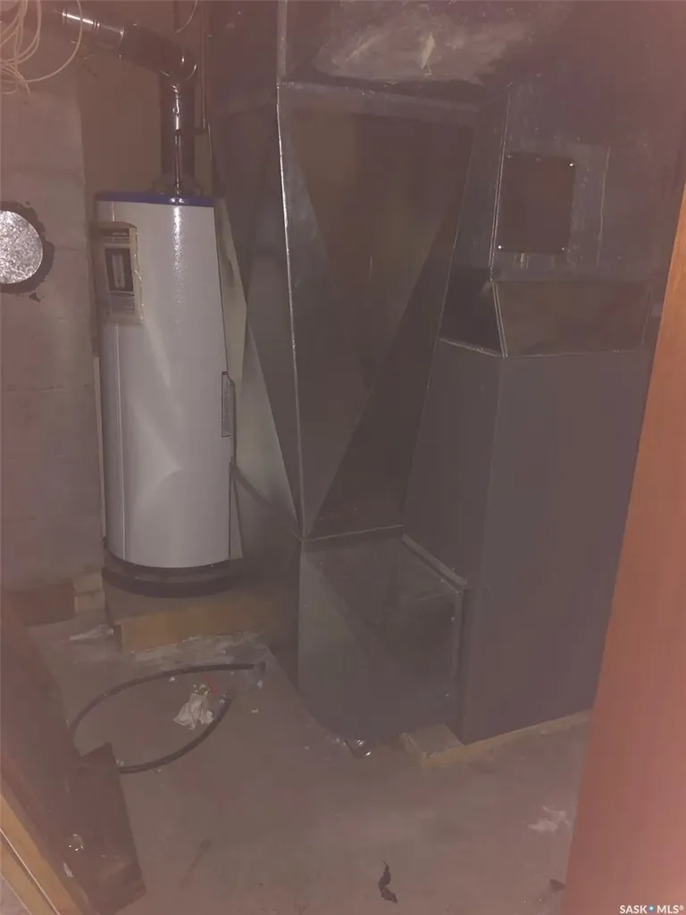 303 Fourth Avenue E Canora SK S0A 0L0