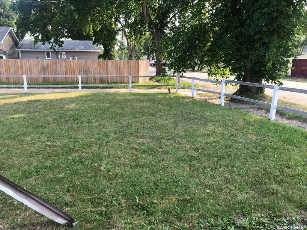 303 Fourth Avenue E Canora SK S0A 0L0
