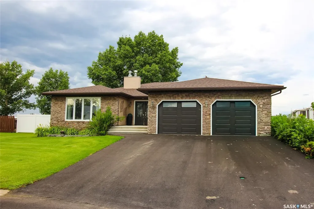 555 5th Street W Shaunavon SK S0N 2M0
