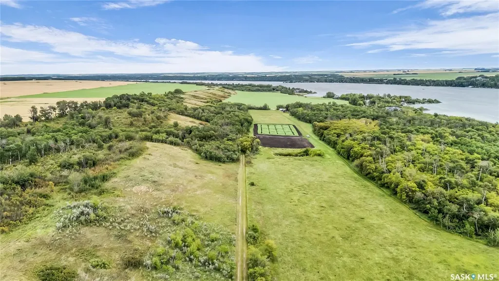 42470 Rural Address Hoodoo Rm No. 401 SK S0K 4P0