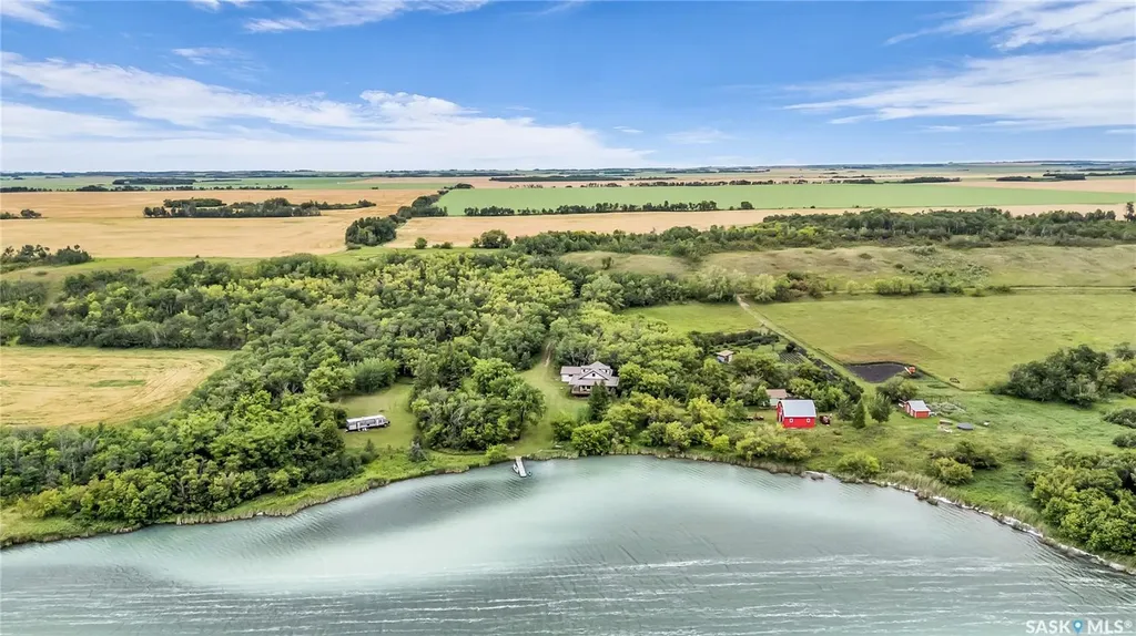 42470 Rural Address Hoodoo Rm No. 401 SK S0K 4P0