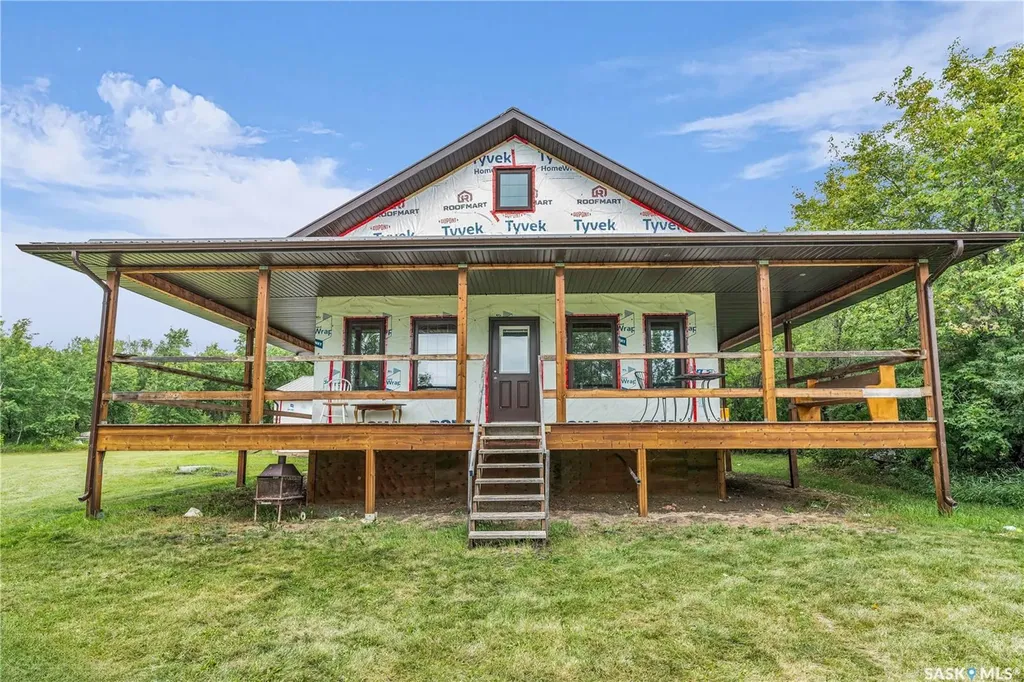 42470 Rural Address Hoodoo Rm No. 401 SK S0K 4P0