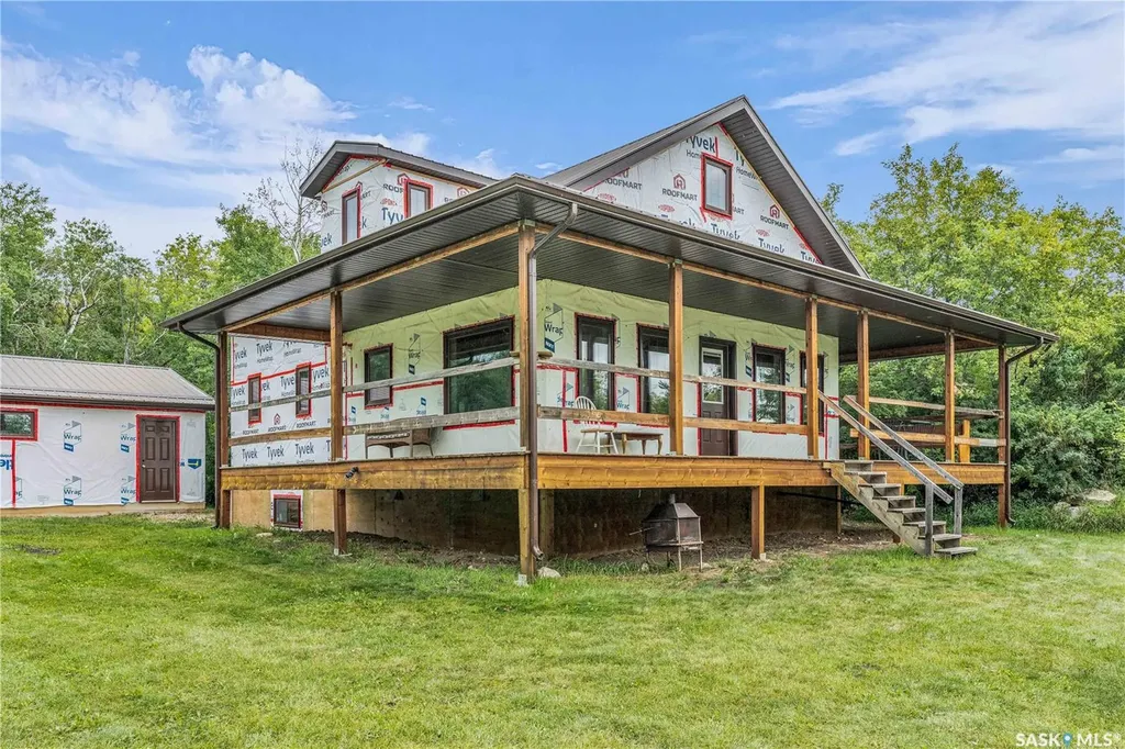 42470 Rural Address Hoodoo Rm No. 401 SK S0K 4P0