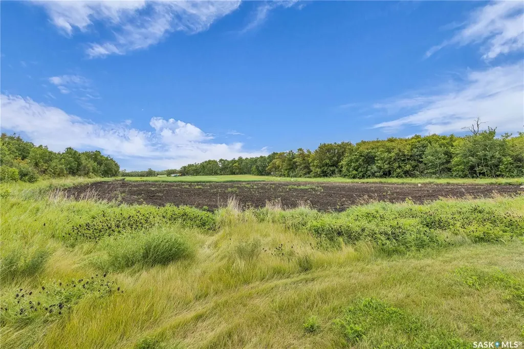 42470 Rural Address Hoodoo Rm No. 401 SK S0K 4P0