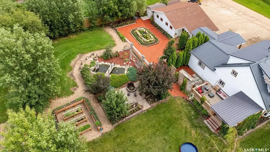 111 Main Street Fletts Springs Rm No. 429 SK S0K 3V0