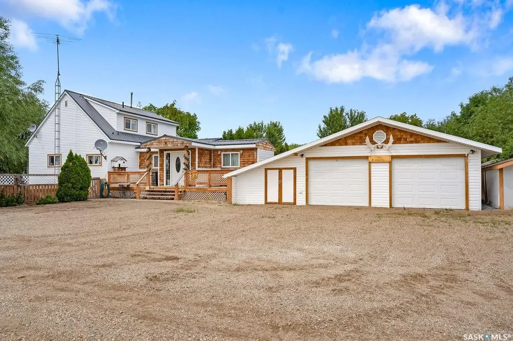 111 Main Street Fletts Springs Rm No. 429 SK S0K 3V0