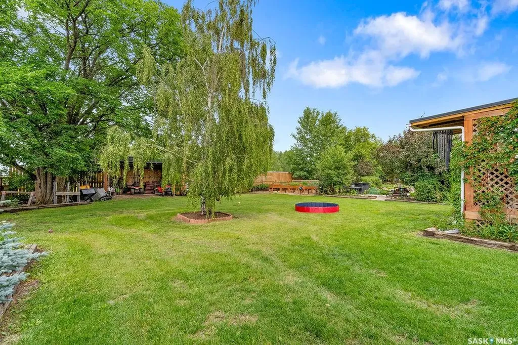 111 Main Street Fletts Springs Rm No. 429 SK S0K 3V0