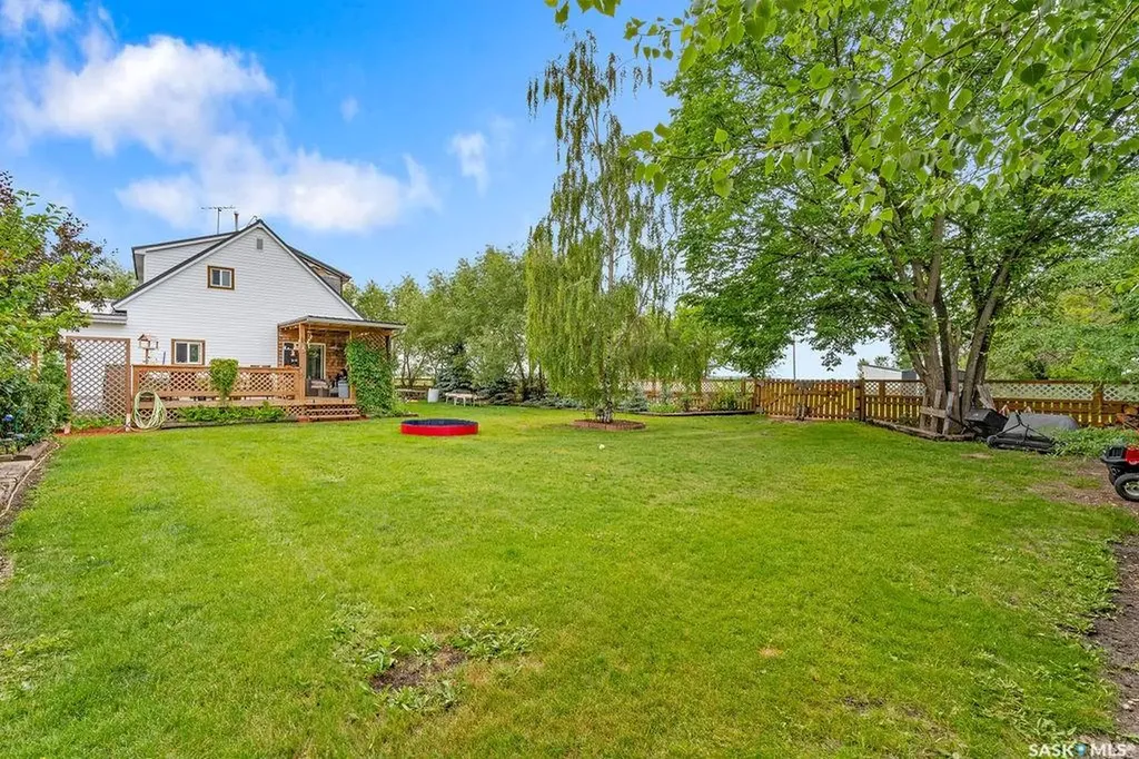 111 Main Street Fletts Springs Rm No. 429 SK S0K 3V0