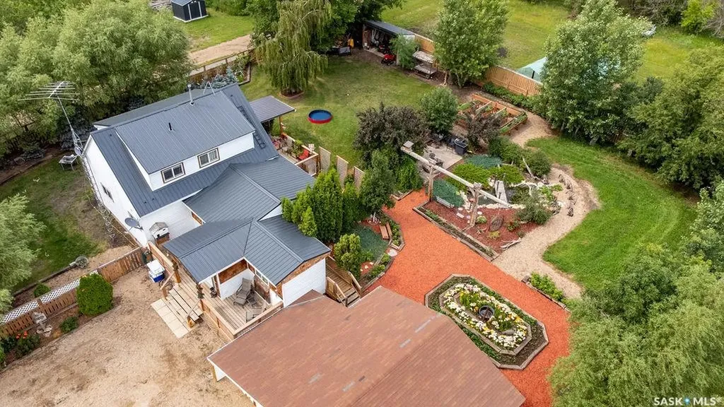 111 Main Street Fletts Springs Rm No. 429 SK S0K 3V0