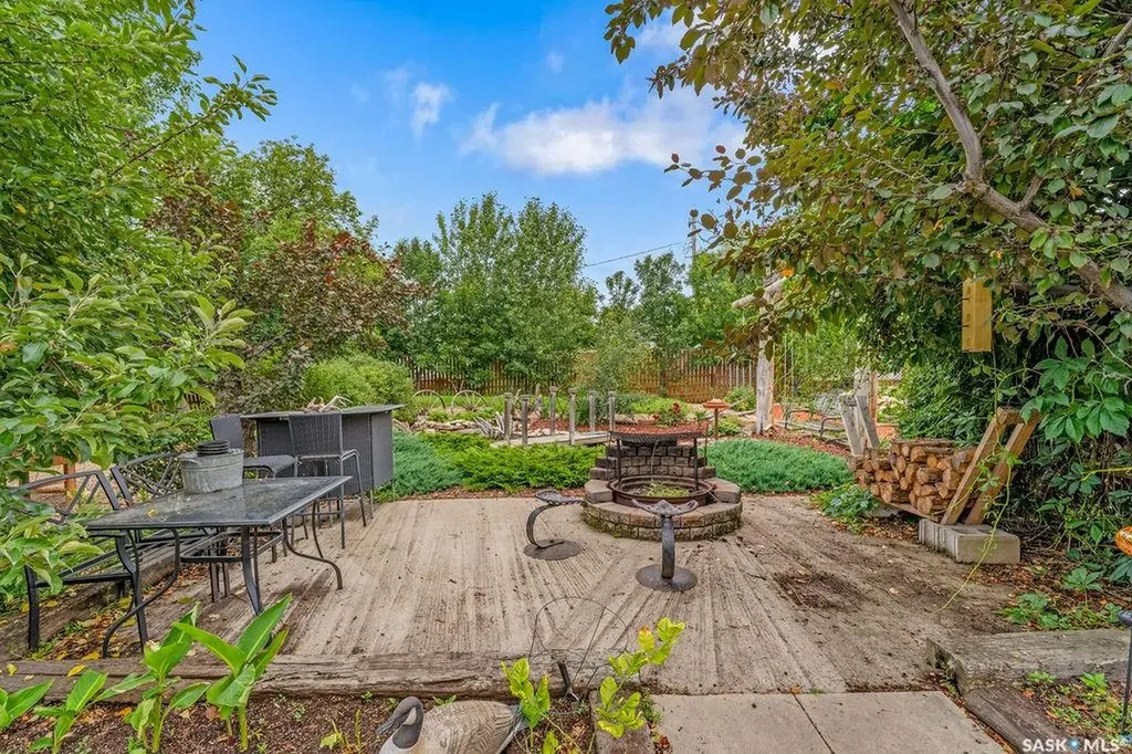 111 Main Street Fletts Springs Rm No. 429 SK S0K 3V0