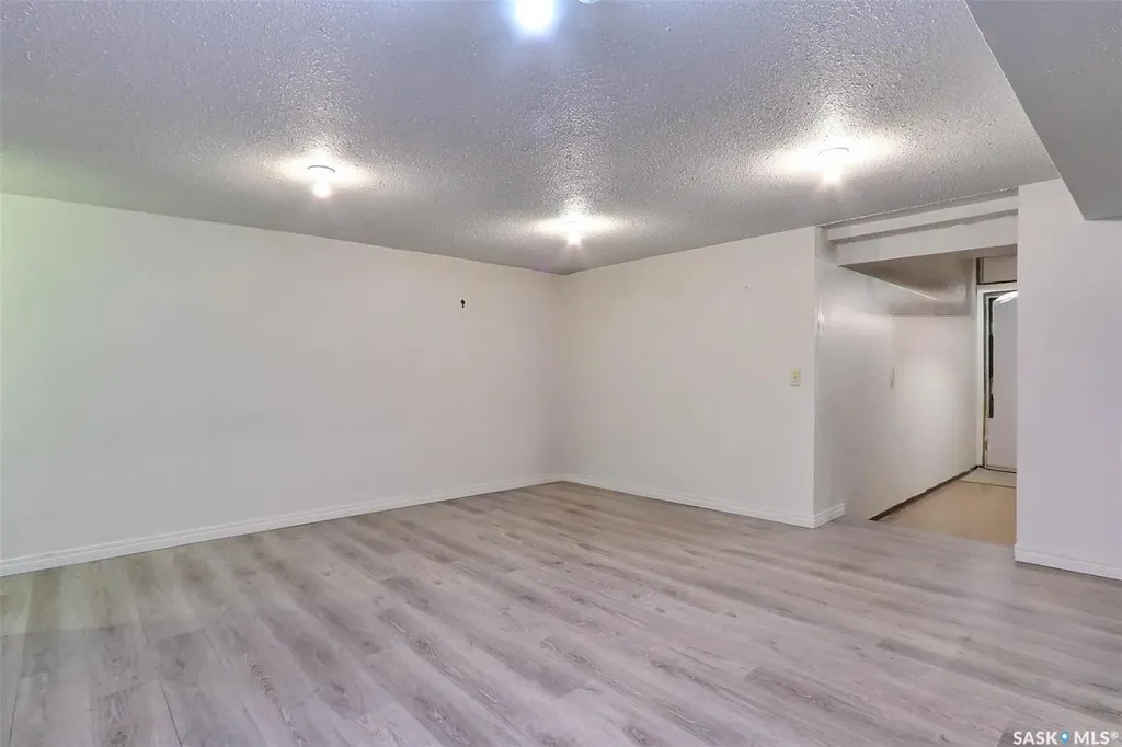 407 18th Street W Prince Albert SK S6V 4A4
