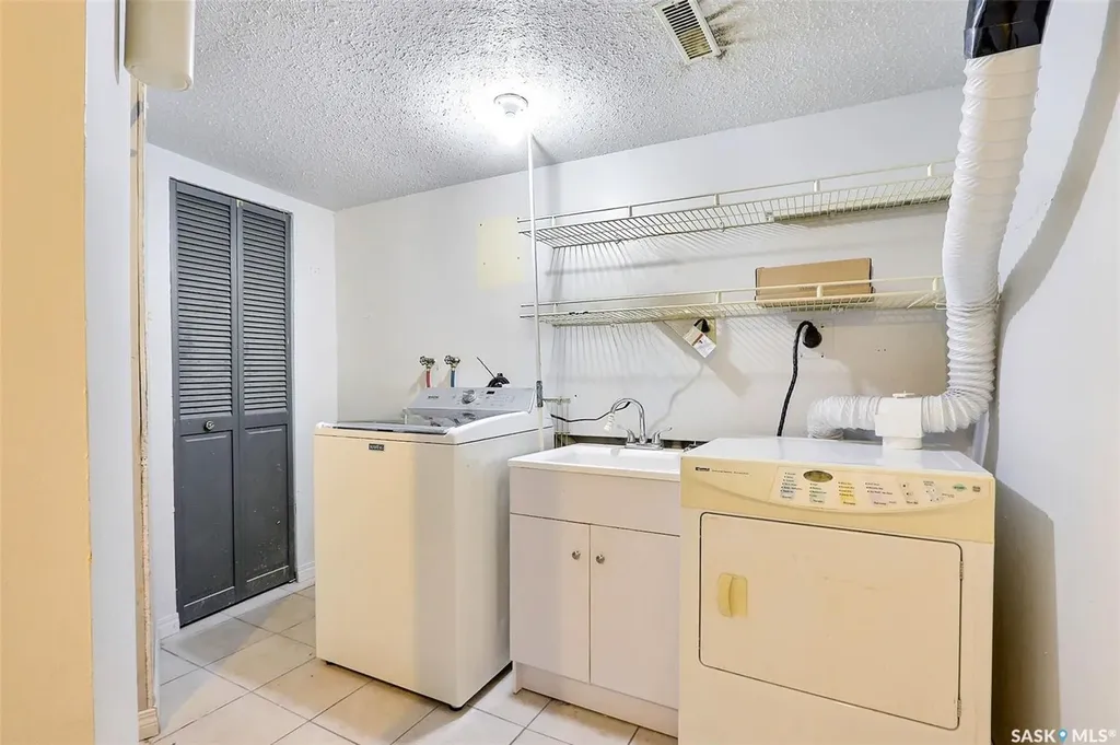 407 18th Street W Prince Albert SK S6V 4A4