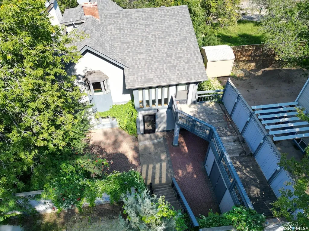 407 18th Street W Prince Albert SK S6V 4A4