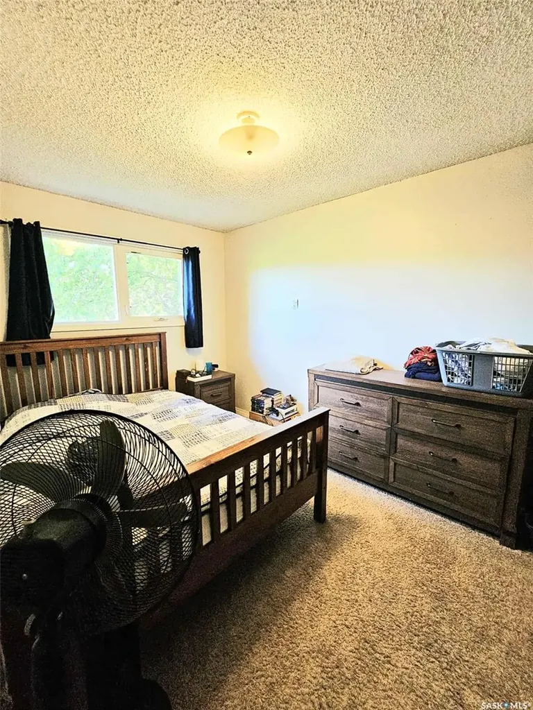 300 4th Street Bredenbury SK S0A 0H0