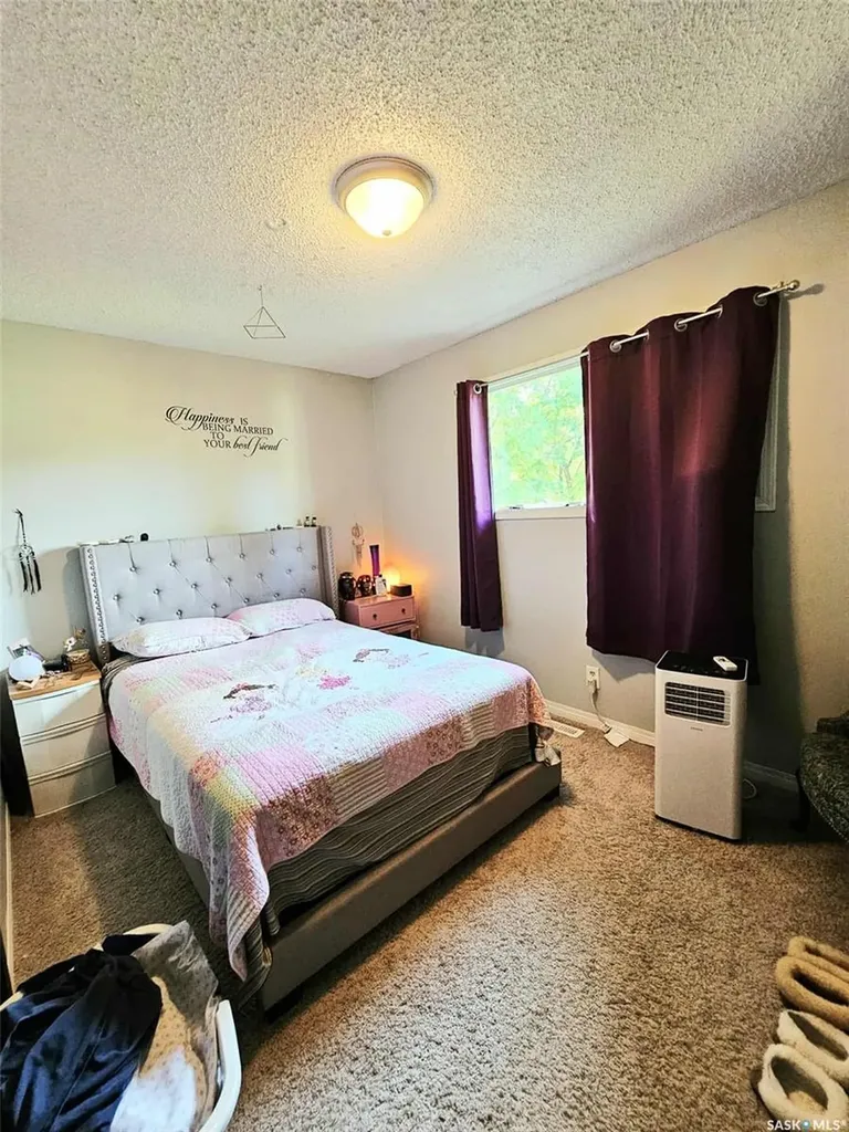 300 4th Street Bredenbury SK S0A 0H0