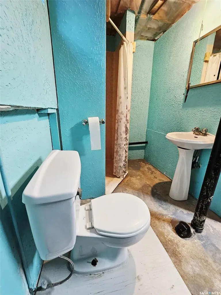 300 4th Street Bredenbury SK S0A 0H0