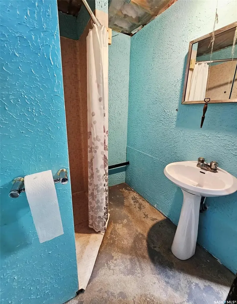 300 4th Street Bredenbury SK S0A 0H0