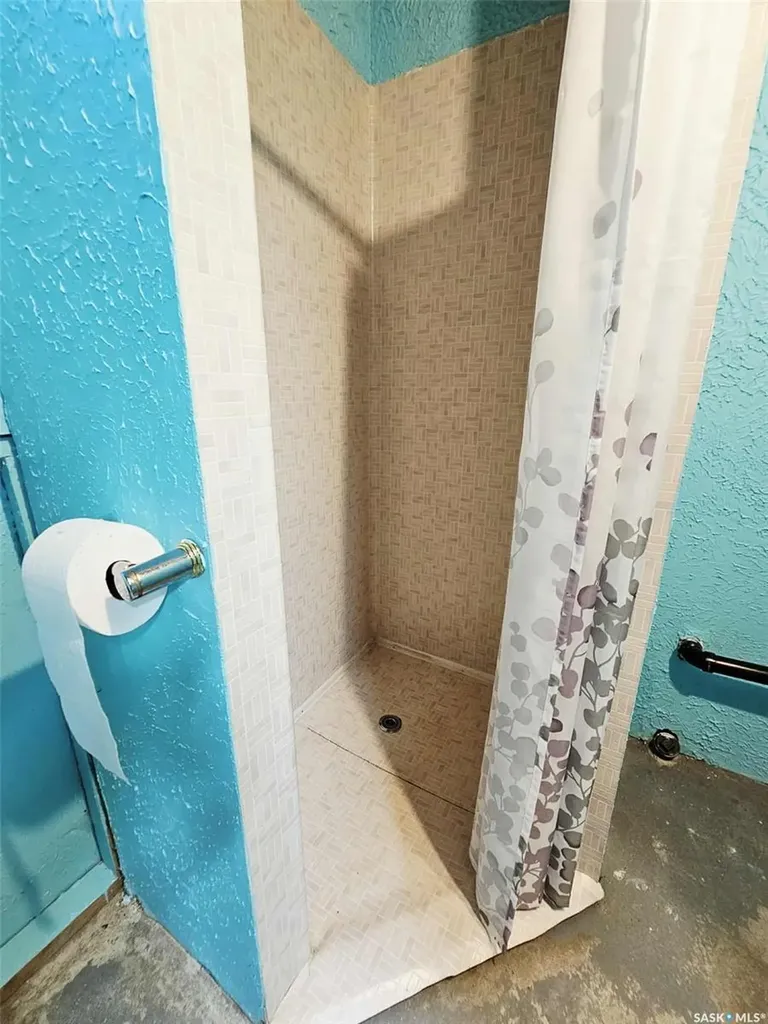 300 4th Street Bredenbury SK S0A 0H0