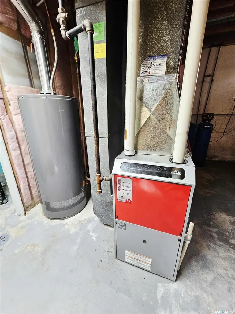 300 4th Street Bredenbury SK S0A 0H0