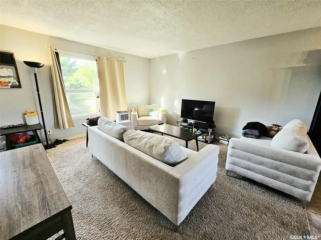 300 4th Street Bredenbury SK S0A 0H0