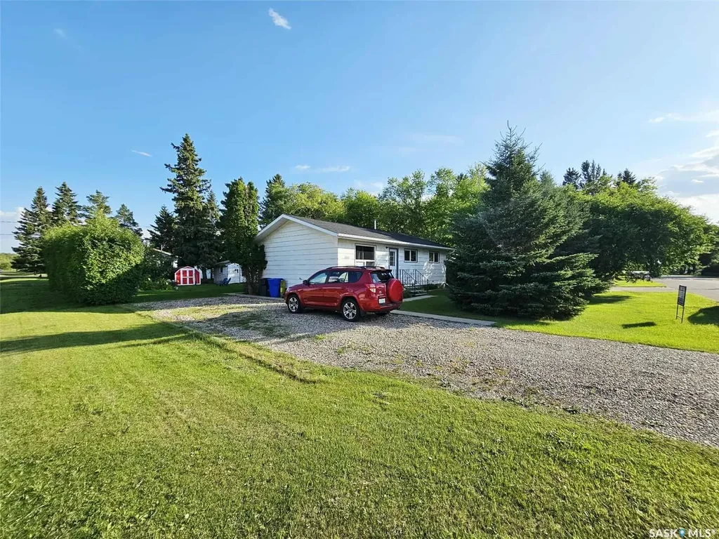 300 4th Street Bredenbury SK S0A 0H0