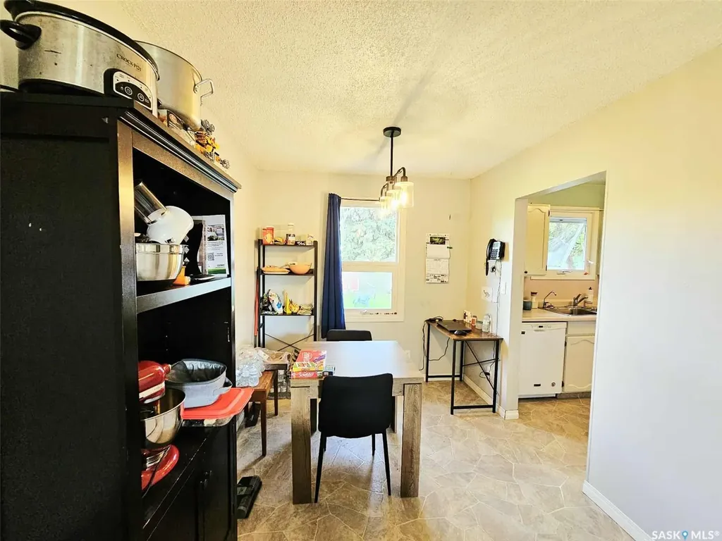 300 4th Street Bredenbury SK S0A 0H0