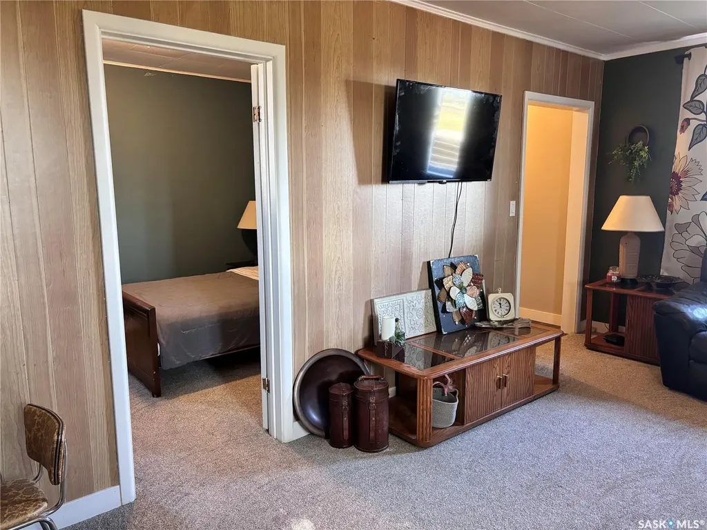 780 Railway Avenue Elbow SK S0H 1J0