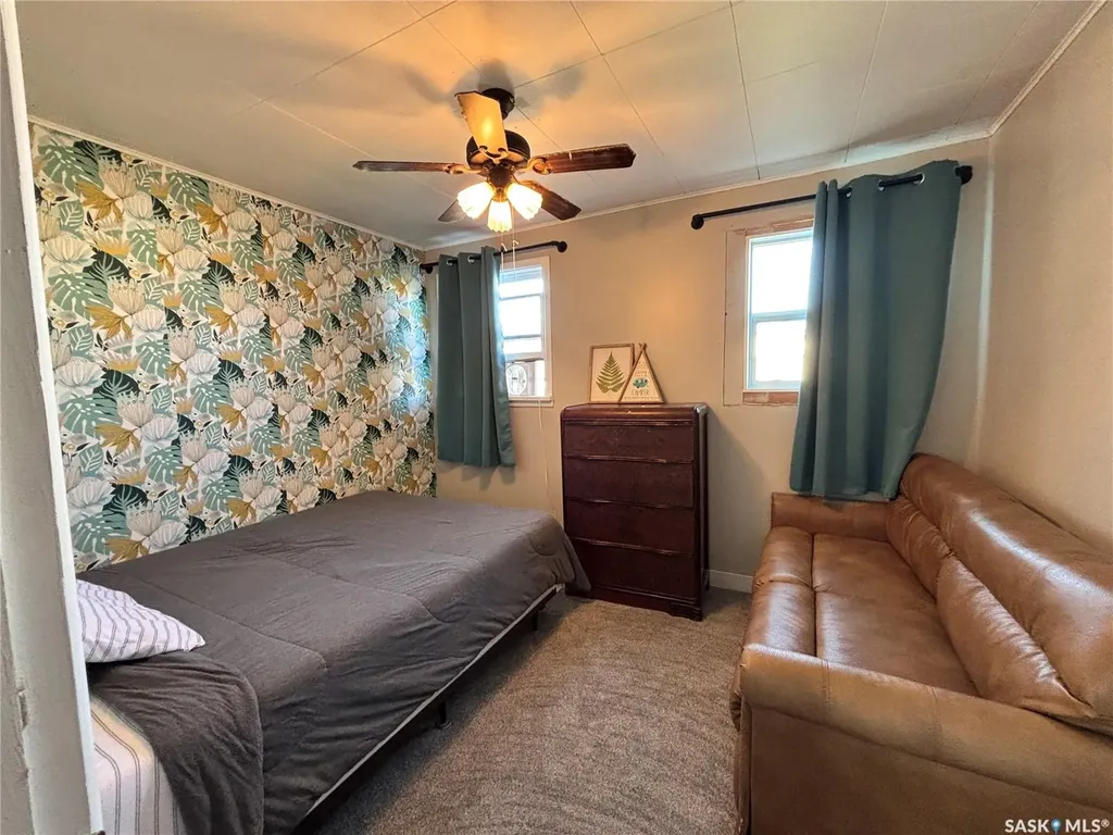 780 Railway Avenue Elbow SK S0H 1J0