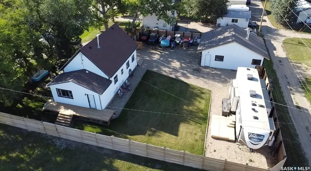 780 Railway Avenue Elbow SK S0H 1J0