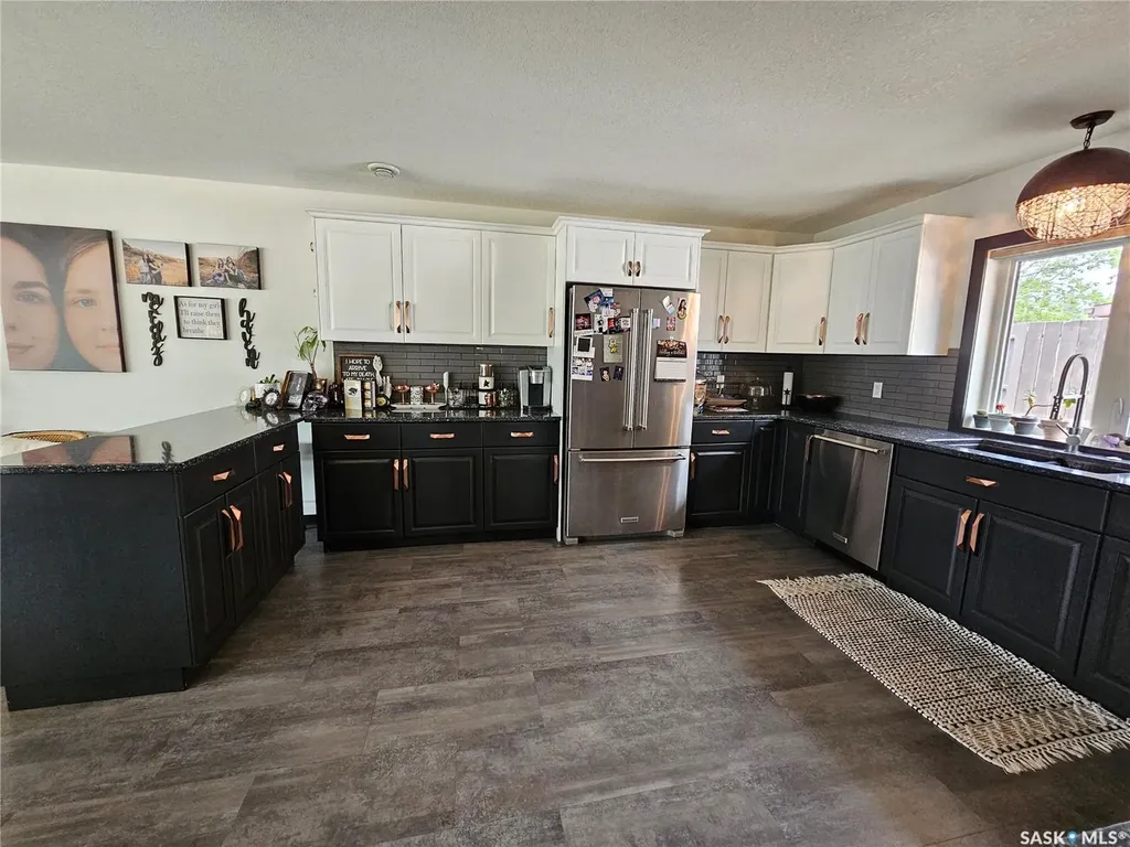 398 5th Avenue E Unity SK S0K 4L0