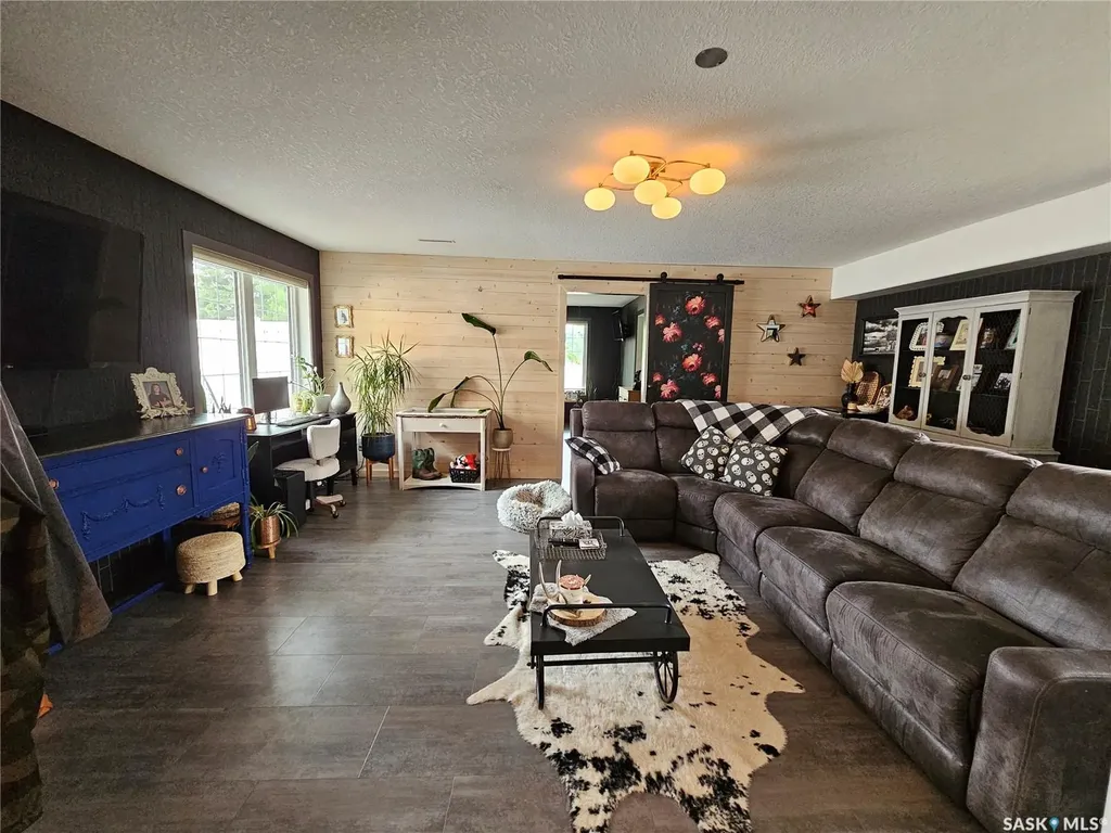 398 5th Avenue E Unity SK S0K 4L0