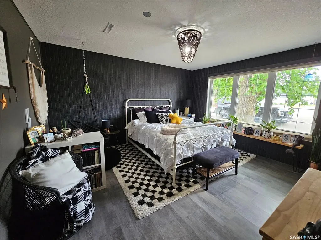 398 5th Avenue E Unity SK S0K 4L0