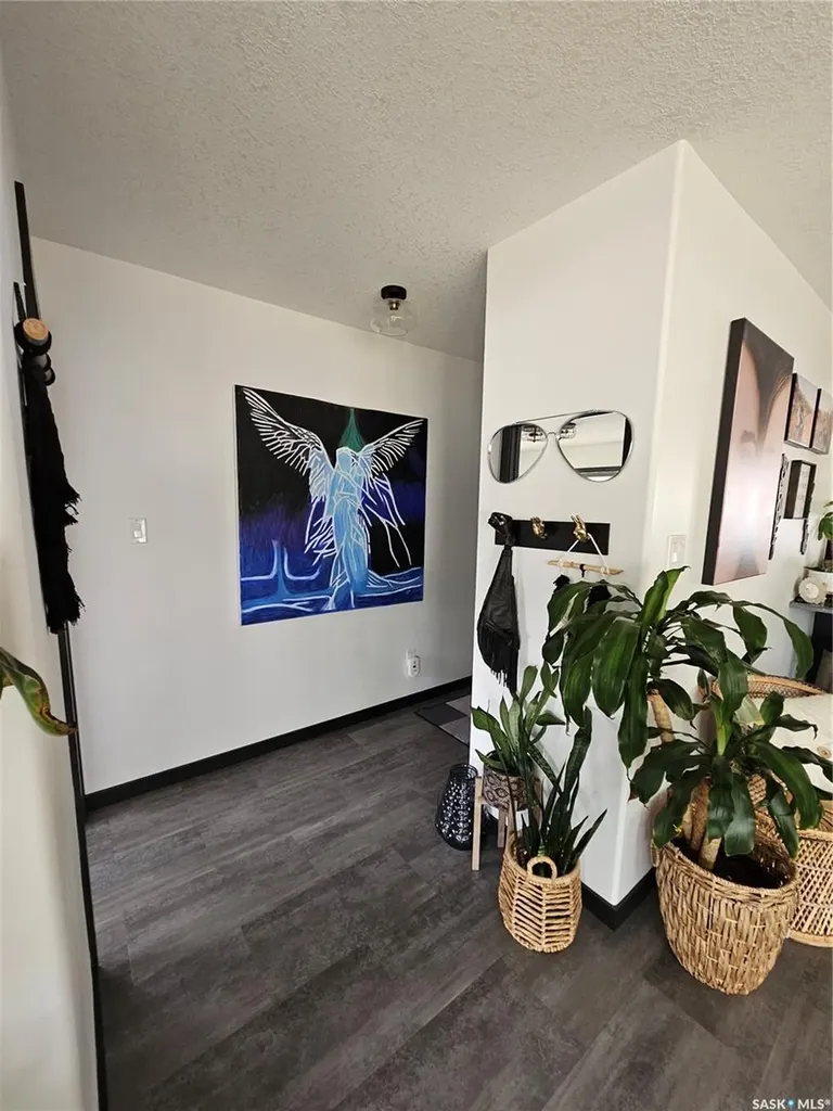398 5th Avenue E Unity SK S0K 4L0