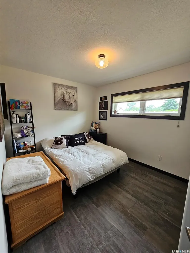 398 5th Avenue E Unity SK S0K 4L0
