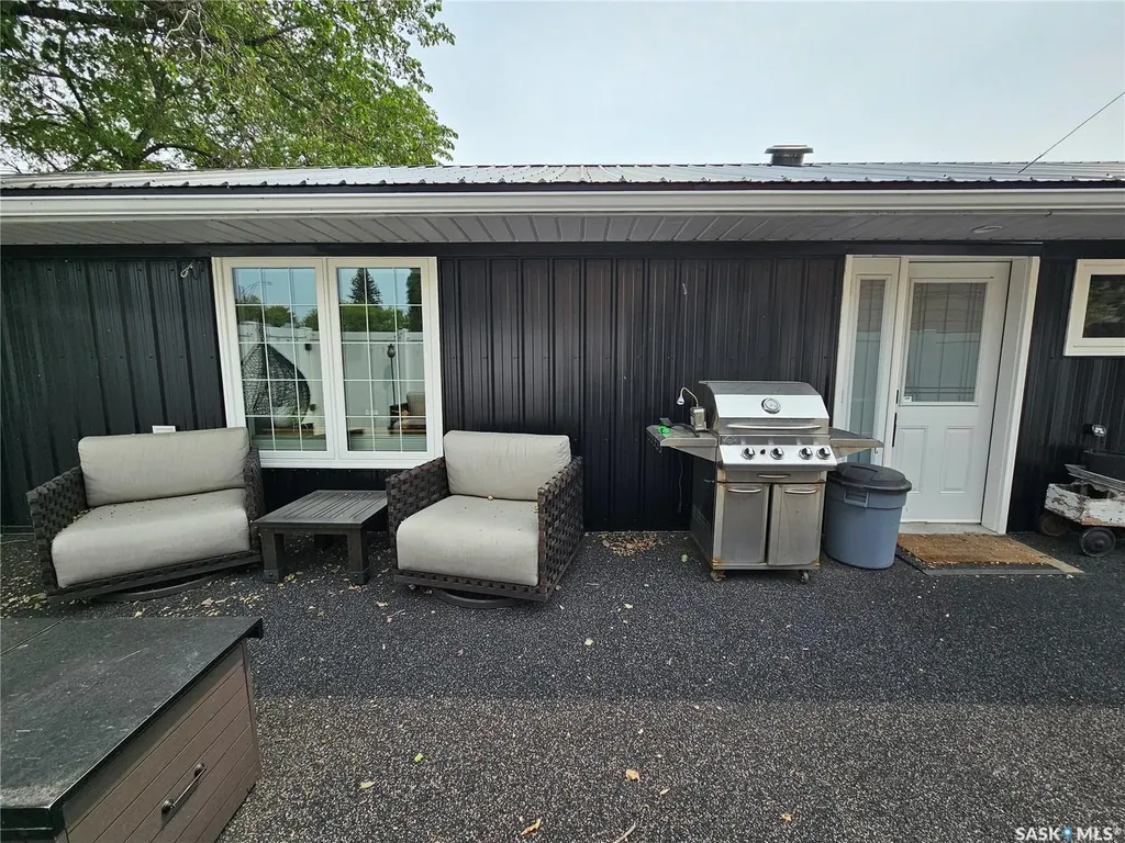398 5th Avenue E Unity SK S0K 4L0