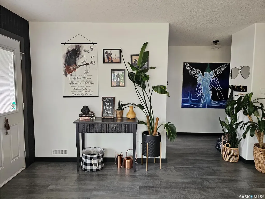 398 5th Avenue E Unity SK S0K 4L0