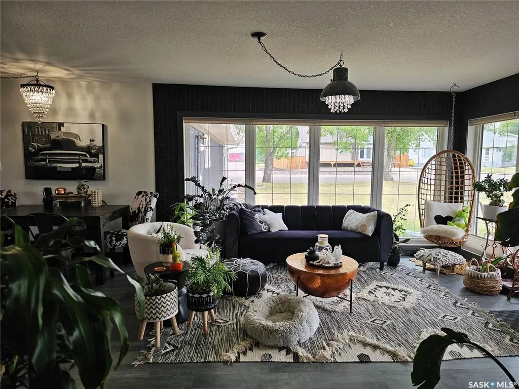 398 5th Avenue E Unity SK S0K 4L0