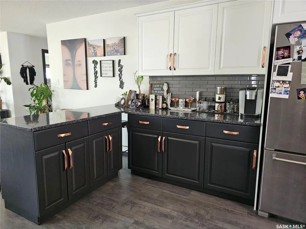 398 5th Avenue E Unity SK S0K 4L0
